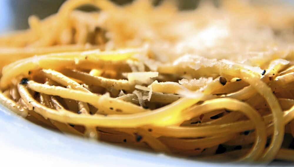 OPPSKRIFT PÅ PASTA: Pasta med pepper går inn i historien som en av de billigste, men også beste pastarettene.