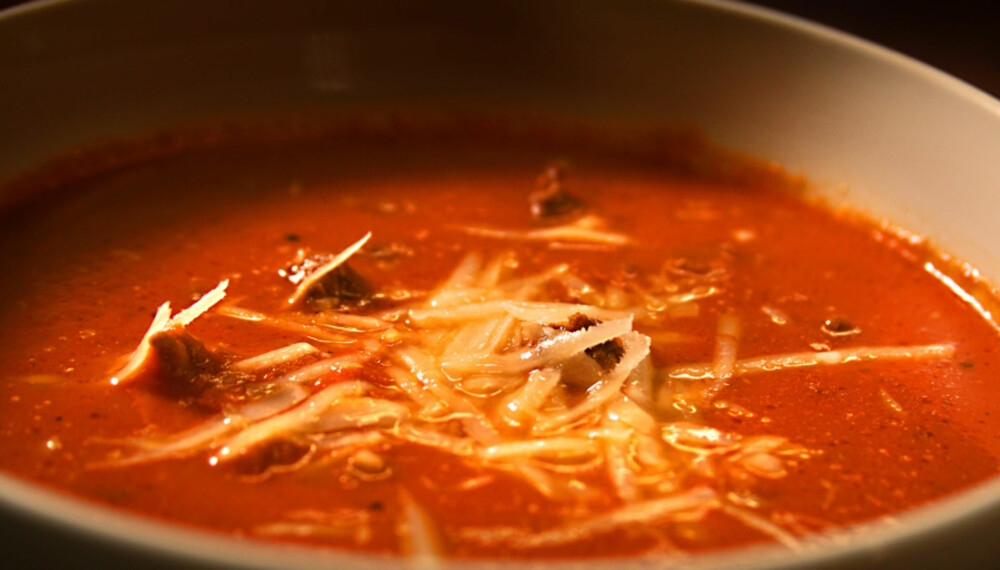 OPPSKRIFT PÅ TOMATSUPPE: Er dette verdens raskeste tomatsuppe? OPPSKRIFT PÅ TOMATSUPPE: Er dette verdens raskeste tomatsuppe?
