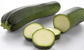 KAN FRYSES: Squash er også fin å fryse ned. Kutt den opp i biter først. KAN FRYSES: Squash er også fin å fryse ned. Kutt den opp i biter først.