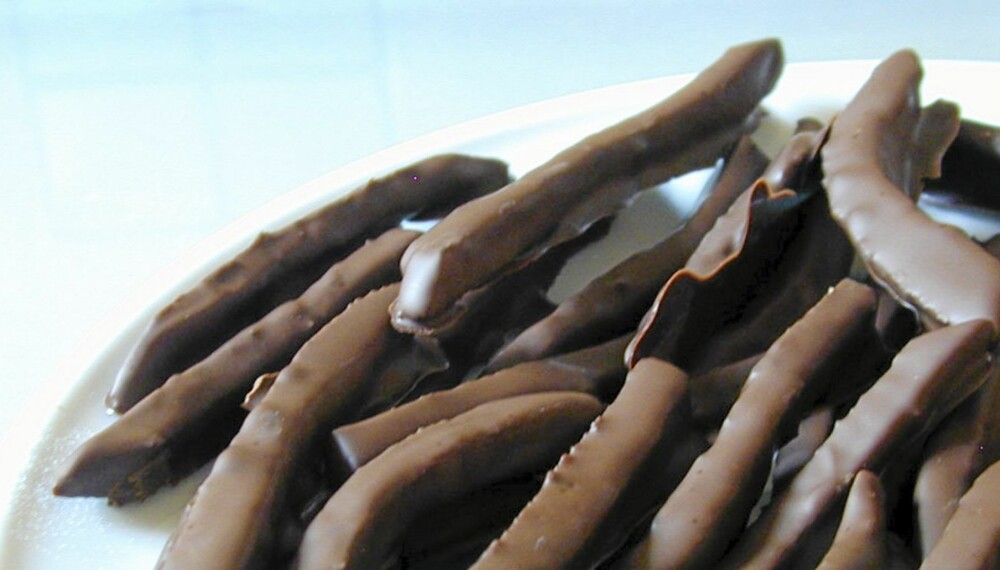 OPPSKRIFT PÅ SJOKOLADESTENGER: Så enkelt er det å lage sjokoladestenger!