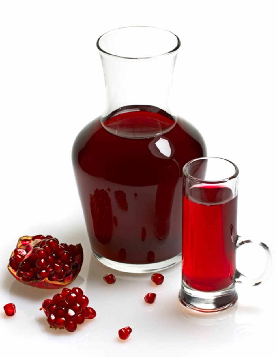SAFT. Granateplesaft er en syrlig leskedrikk. Prøv den også i sauser som erstatning for vin.