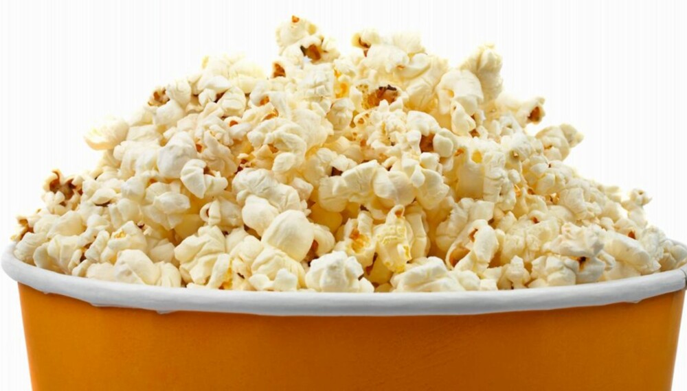 MINIMIZE ME: Popcorn er klarert som helgekos! Det samme er nøtter, skinke og ost. Helgen er reddet! Foto: Crestock