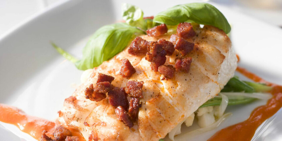 FYRRIG: Ovnsbakt torsk med chorizo og paprikasaus.