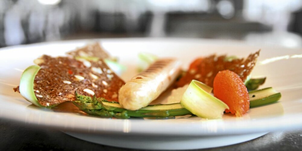 Ekebergrestauranten feirer at de første norske aspargessene har kommet.