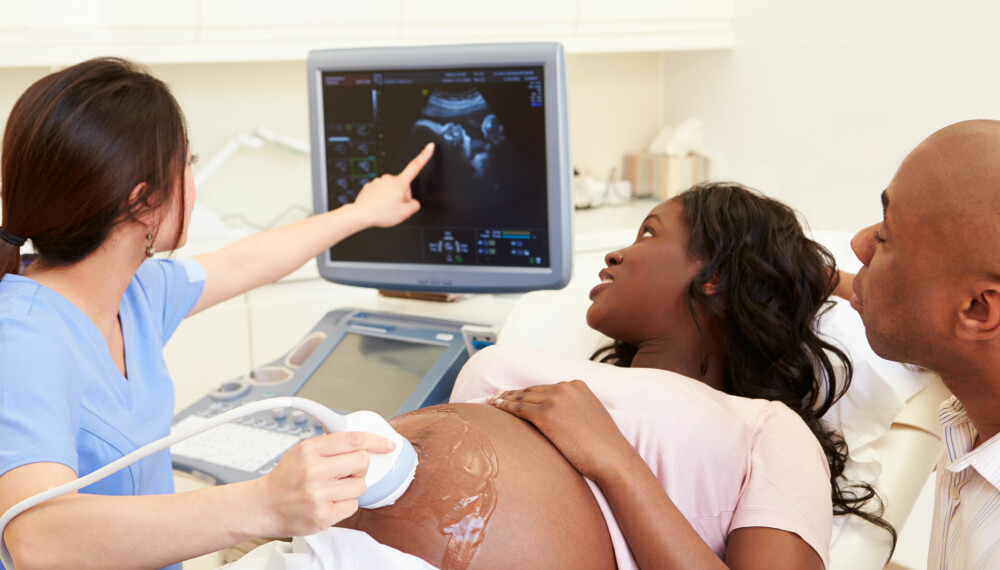 SLIK FOREGÅR FØRSTE ULTRALYD: Ved vanlig ultralyd som de fleste gravide blir tilbudt, blir 5 punker sjekket. 