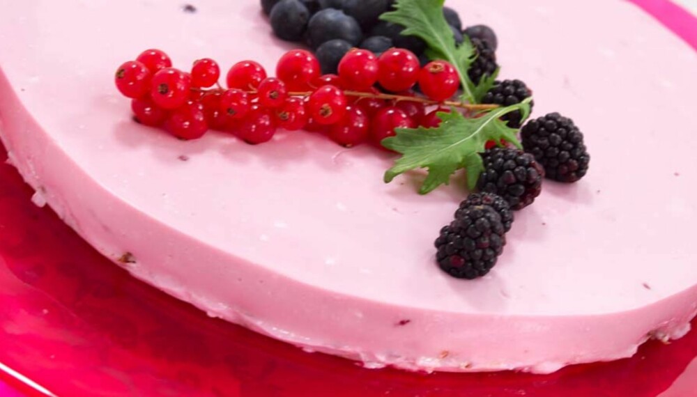MED FÆRRE KALORIER: En litt lettere ostekake med yoghurt og cottage cheese. MED FÆRRE KALORIER: En litt lettere ostekake med yoghurt og cottage cheese.