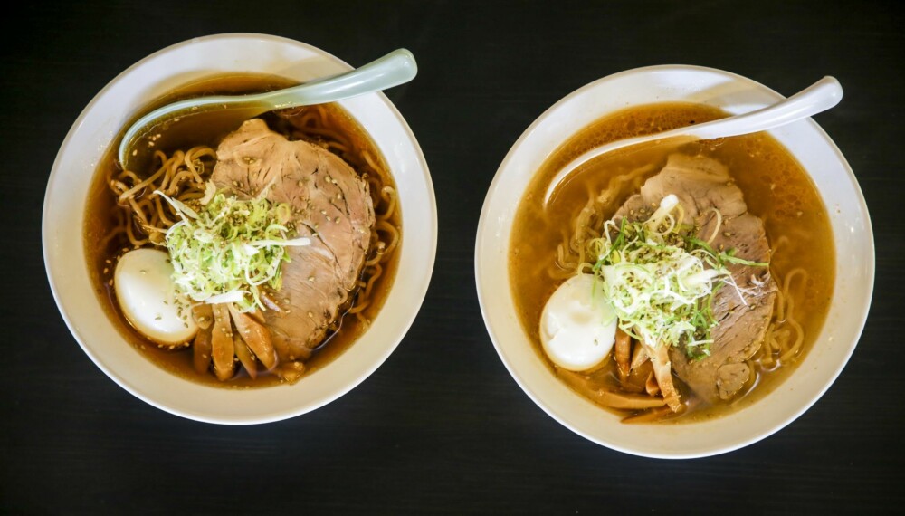 GODT OG BILLIG: En skikkelig skål med ramen gir deg følelsen av å spise et solid måltid for en slikk og ingenting. FOTO: Erik Hannemann GODT OG BILLIG: En skikkelig skål med ramen gir deg følelsen av å spise et solid måltid for en slikk og ingenting. FOTO: Erik Hannemann
