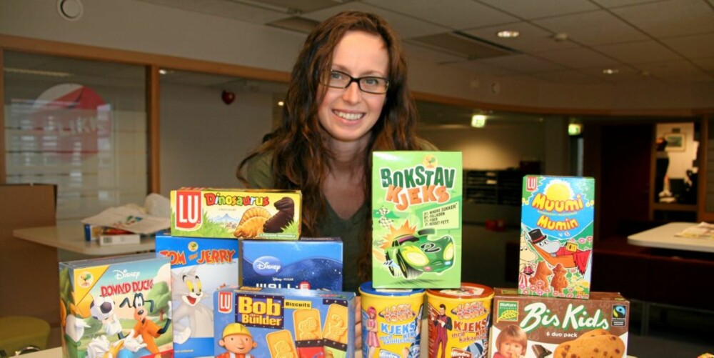 EKSPERT: Ernæringsrådgiver Lise von Krogh har testet innholdet av fiber og sukker i barnekjeks, og det er store forskjeller.