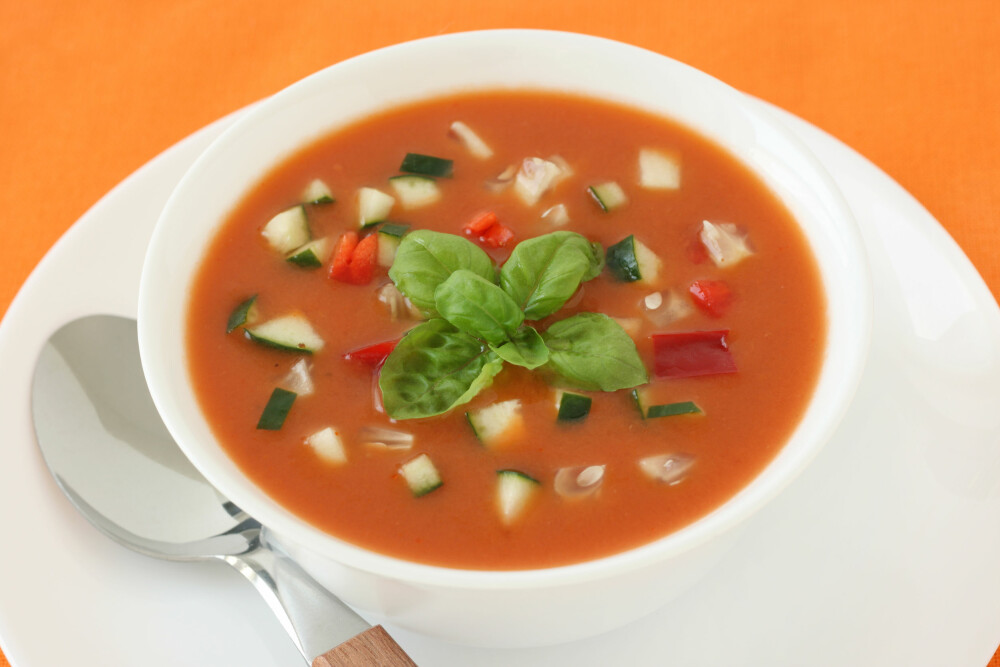 TOMATSUPPE: Fristende tomatsuppe er en god middagsrett.