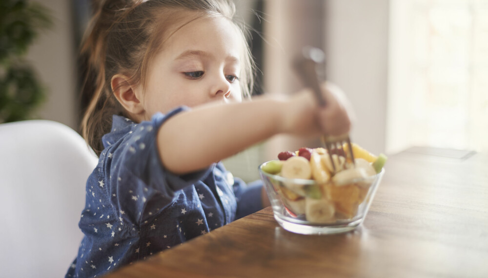 ENERGIRIK MAT: Aktive barn trenger påfyll av energirike mellommåltider etter skolen.