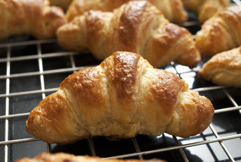 DEN ALLER BESTE GJÆRBAKSTEN: Hjemmelagde croissanter er noe av det beste som finnes!