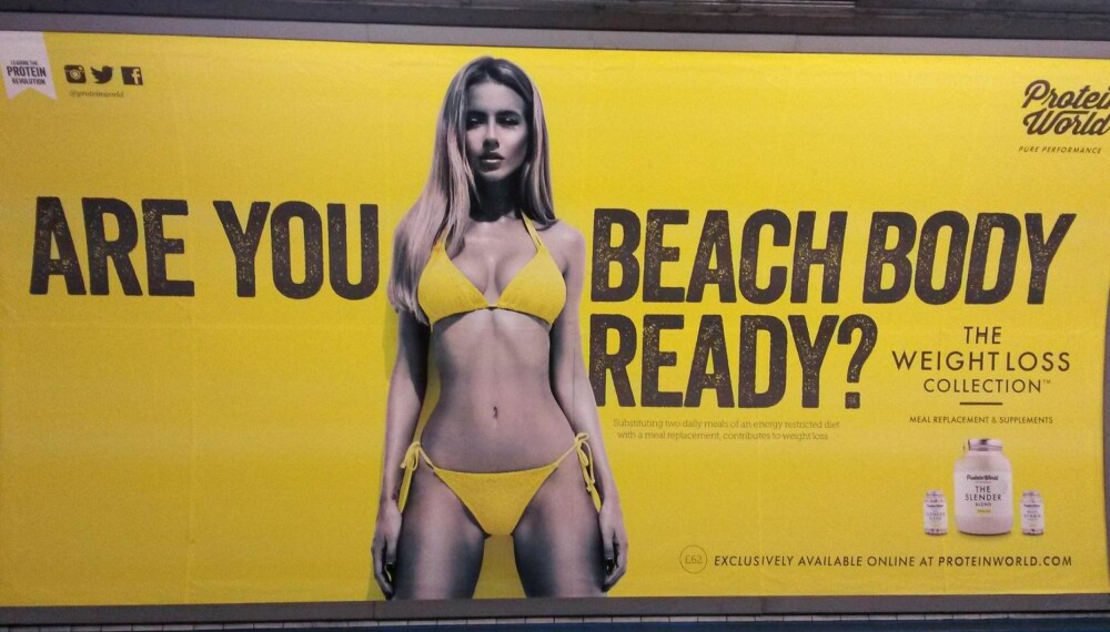 STORE PROTESTER: "Er kroppen din klar for stranden?" spør produsenten av vektnedgangspulver. Se hva Londons kvinner har svart. FOTO: Twitter/Twitpic/Faksimile