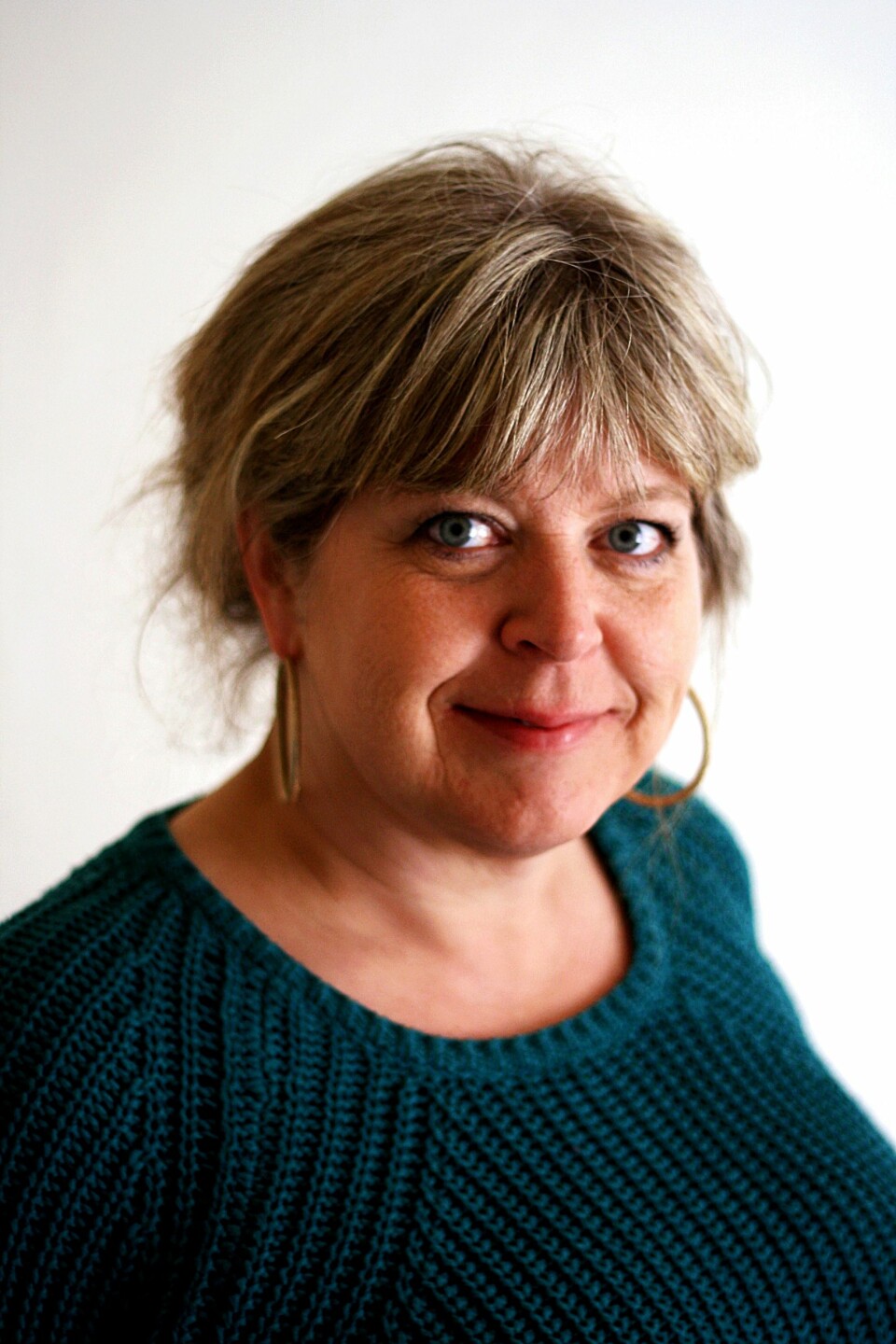 GERILJAGRÜNDER: Mona Pedersen og Astrid Loraas har skrevet geriljabroderienes ni bud.