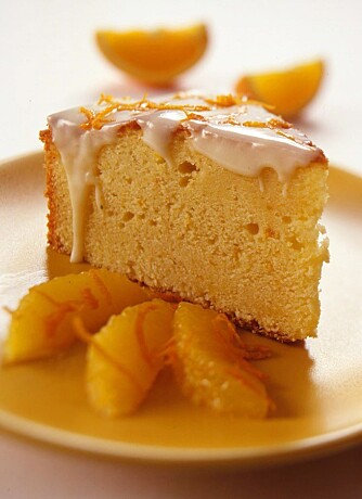 APPELSINKAKE: Saftig kake med appelsin og gulrot. Foto: Matprat.no. APPELSINKAKE: Saftig kake med appelsin og gulrot. Foto: Matprat.no.