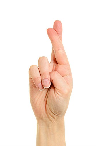 LYKKE?: I store deler av den vestlige verden betyr kryssede fingre `lykke til`. I Vietnam derimot, er kryssede fingre et tegn for vagina, og sees på som svært uhøflig.