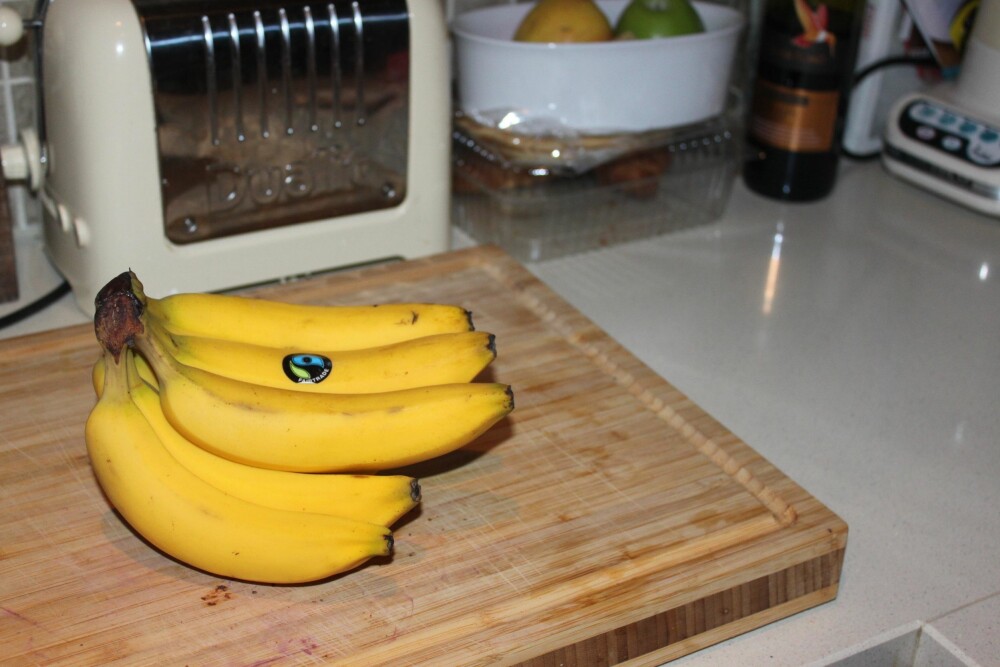 NAM NAM: Ikke bare til matboksen, bananer er minst like fine å bruke som ansiktsmaske. FOTO: Trine Jensen