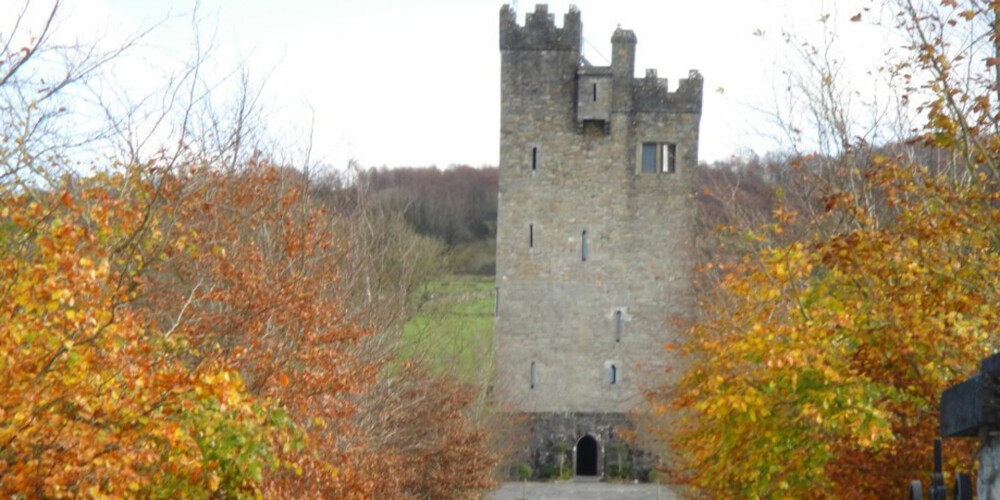 HISTORISK: Cloghan Castle kan bli ditt for en dag - uten at det trenger å koste skjorta.