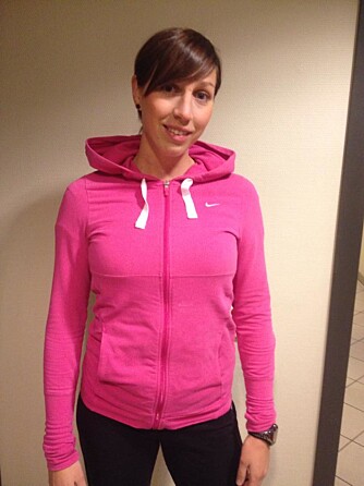 FYSIOTERAPEUT: Fysioterapeut og personlig trener ved Stamina hot, Astrid Saxi, anbefaler å varme godt opp i forkant av styrketrening. FOTO: Privat FYSIOTERAPEUT: Fysioterapeut og personlig trener ved Stamina hot, Astrid Saxi, anbefaler å varme godt opp i forkant av styrketrening. FOTO: Privat