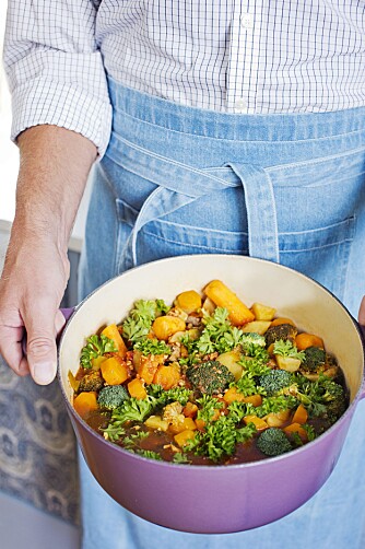 GRYTEMAT: En gryte med gode grønnsaker smaker ekstra godt når det er kaldt ute. GRYTEMAT: En gryte med gode grønnsaker smaker ekstra godt når det er kaldt ute.
