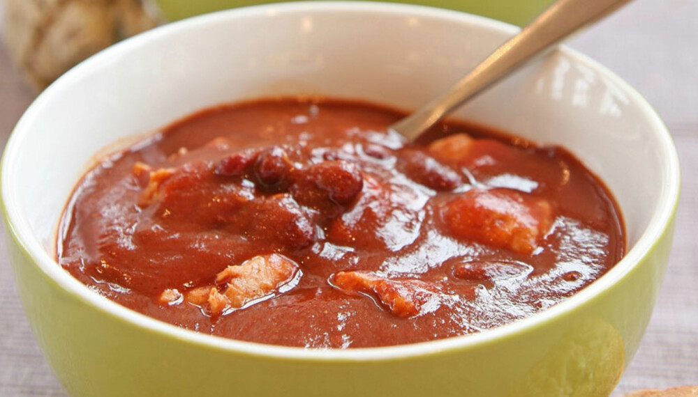 Dagens rett: Krydret bønnesuppe med medisterboller Dagens rett: Krydret bønnesuppe med medisterboller