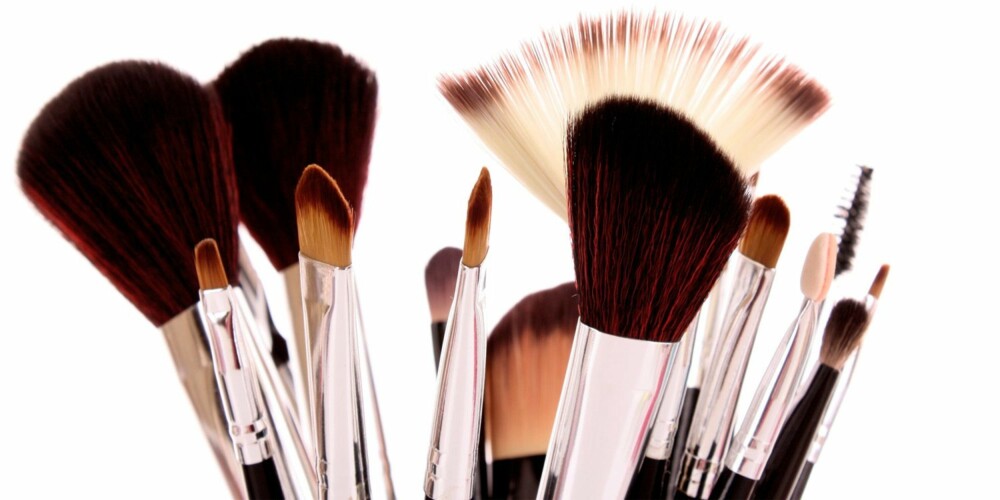 GODT UTVALG: Velger du gode, riktige børster til makeupen din, vil den både bli enklere å legge, og du får et penere resultat.