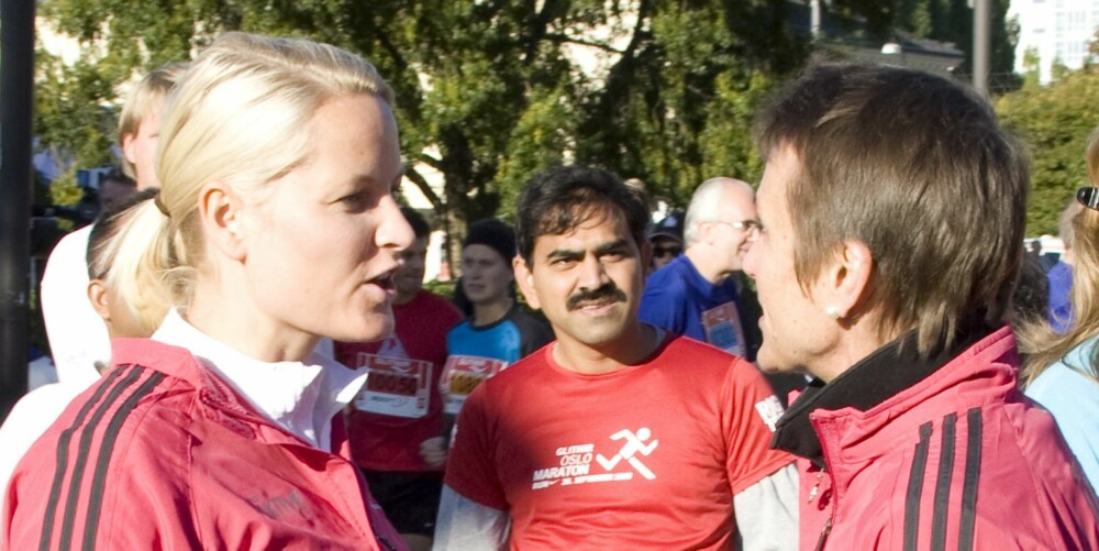 FIKK GODE RÅD AV LØPERDRONNINGEN?: Kronprinsesse Mette-Marit løp under Oslo Maraton i 2008 og slo av en prat med Grete Waitz. (Foto: Tom Hansen)