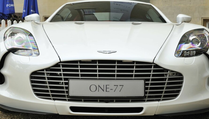 HEMMELIG BIL: Ingen journalister skulle egentlig få kjøre One-77, men Top Gear har gode kontakter. FOTO: Max Earey