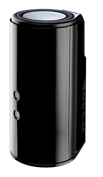 D-Link DIR-868L er en AC1750-ruter som kombinerer et høyreist, sylindrisk design med beamforming og interne antenner stilt opp si sirkel. Sylindrisk design og beamforming begynte de med allerede for to år siden, med N-ruteren DIR-645. D-Link DIR-868L er en AC1750-ruter som kombinerer et høyreist, sylindrisk design med beamforming og interne antenner stilt opp si sirkel. Sylindrisk design og beamforming begynte de med allerede for to år siden, med N-ruteren DIR-645.