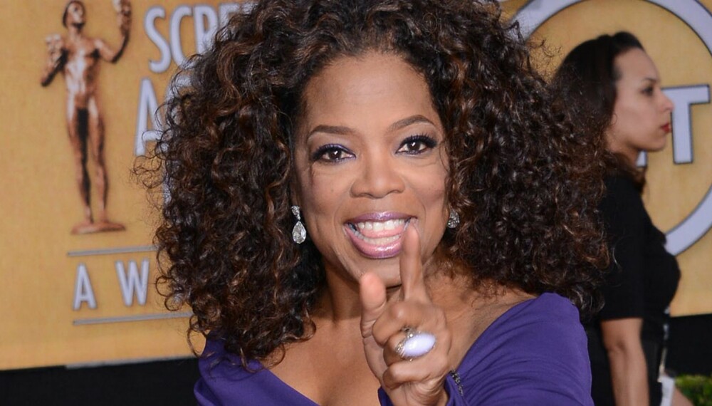 JUHU, JEG KLARTE DET: Oprah, som fyller 60 år onsdag denne uken, strålte på den røde løperen under Screen Actor Guild Awards nylig.