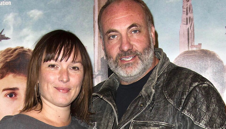 ENDELIG GIFT: Kim Bodnia og Rikke Louise Andersson har blitt mann og kone. Her er de fra en filmpremiere tidligere.