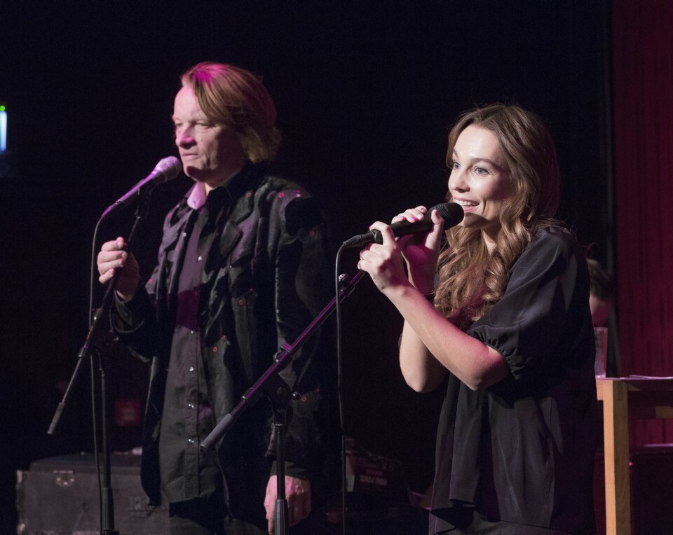 SAMMEN PÅ SCENEN: Selv om forholdet er slutt, opptrådte Kaia og Jan sammen sist uke. Dette bildet er fra en konsert tidligere i år.