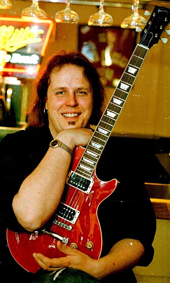 HEDRET: Gitaristen og vokalisten Marius Müller døde i 1999, 40 år gammel.