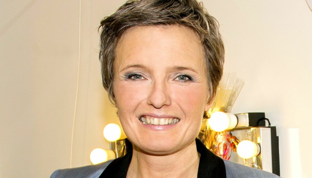 RØRT: Ingrid Bjørnov fremfører en vakker og lavmælt versjon av «Den du veit» i NRK-programmet.