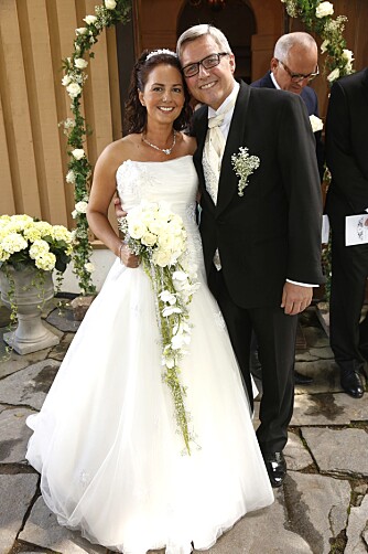 TV2s Jan Ove Ekeberg giftet seg med Marianne Løkkevik i Gamle Glommen kirke.