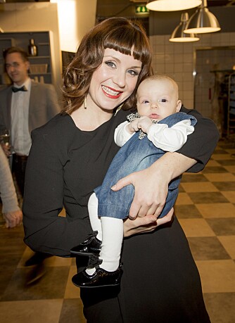 Ingrid Nordby og datteren Ronja.