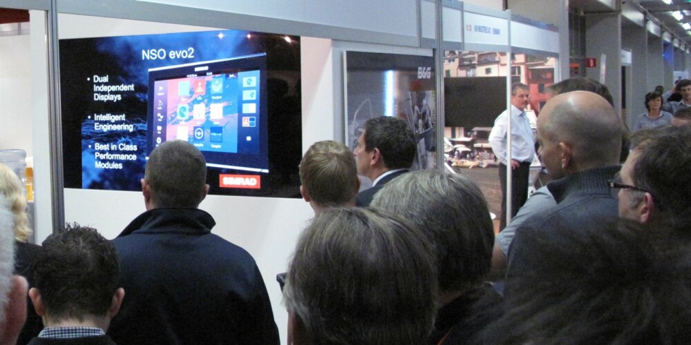 STOR INTERESSE: NSS evo2 ble lansert under verdens største båtutstyrsmesse i Amsterdam nylig. FOTO: Terje Haugen STOR INTERESSE: NSS evo2 ble lansert under verdens største båtutstyrsmesse i Amsterdam nylig. FOTO: Terje Haugen