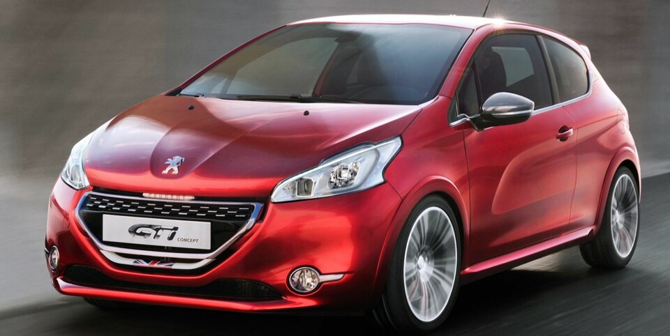 COMEBACK: Peugeot 208 GTI Concept med egen tribute til 205 GTI. Alle foto: Produsent