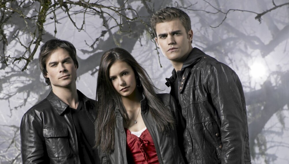 Klar for mer vampyrmoro? I Vampire Diaries møter du vampyrbrødrene Damon (Ian Somerhalder, t.v.) og Stefan (Paul Wesley) som begge har en mystisk link til Elena (Nina Dobrev).