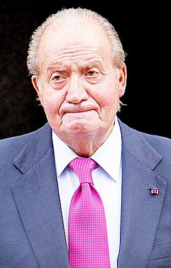 TAKKER FOR SEG: Kong Juan Carlos er upopulær og syk. Nå overlater han tronen til sønnen Felipe.