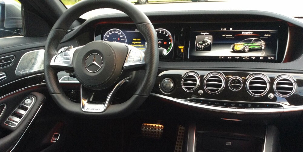 HYBRID: Mercedes S500e er svært komfortabel. Det skyldes det avanserte understellet, det lave støynivået og noen seter som vi gladelig skulle hatt i stuen. Forsetene har et stort utvalg av massasjeprogrammer! HYBRID: Mercedes S500e er svært komfortabel. Det skyldes det avanserte understellet, det lave støynivået og noen seter som vi gladelig skulle hatt i stuen. Forsetene har et stort utvalg av massasjeprogrammer!