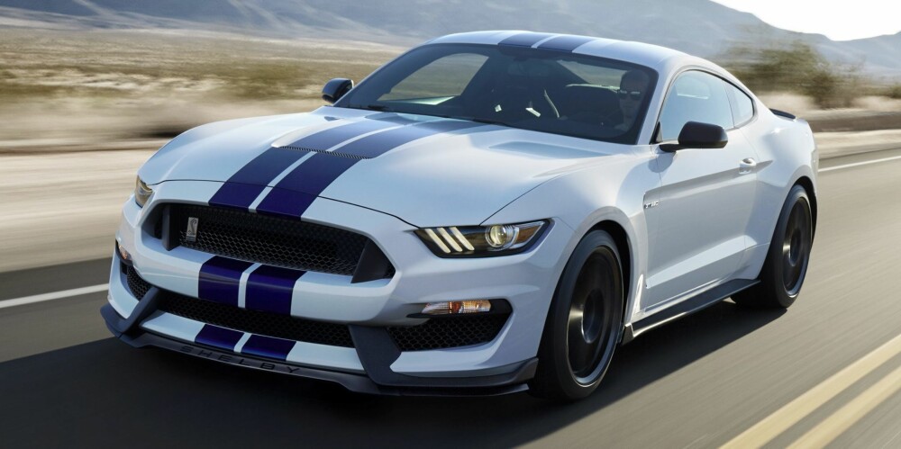 TRADISJON: Selvpustende V8 og masse lyd. Shelby-utgavene av Mustang blir ekte amerikanske muskelbiler. TRADISJON: Selvpustende V8 og masse lyd. Shelby-utgavene av Mustang blir ekte amerikanske muskelbiler.