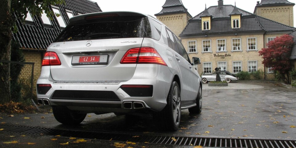 Over én million av prislappen er bare avgifter