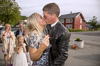 Fortryllelsen forsvant: Et lidenskapelig kyss på Jan Fredriks 40-årsdag er i dag glemte minner. Nå har paret slått opp for fjerde gang.