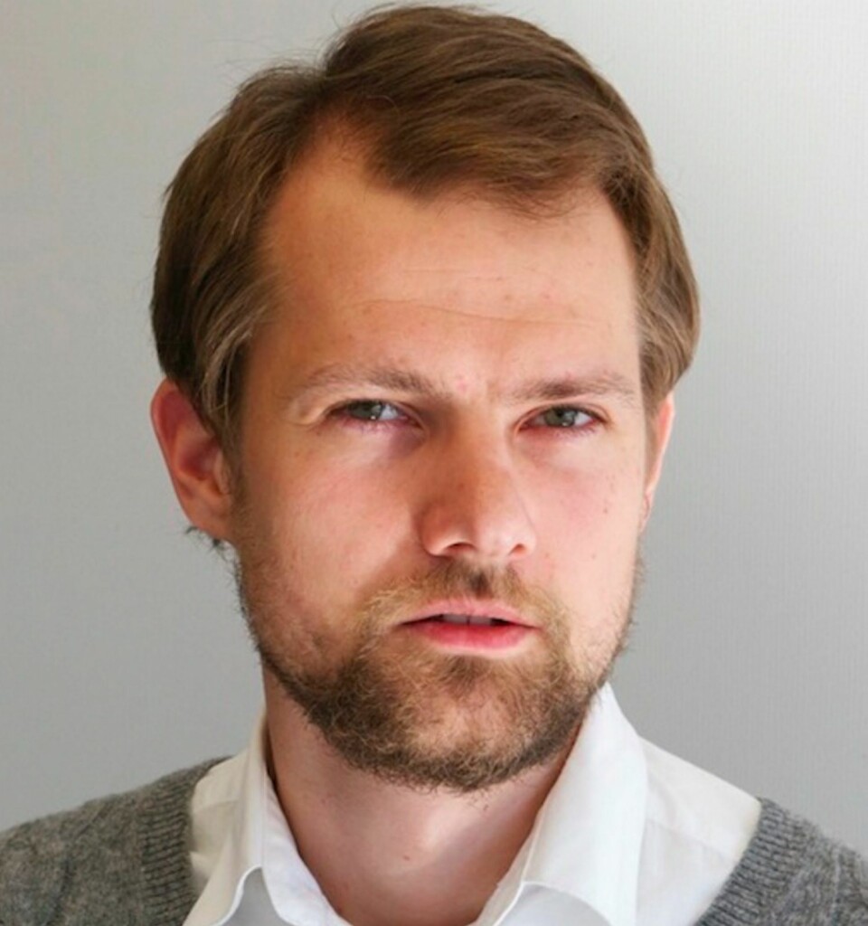PROBLEMATISK: - I Norge er det lite kultur for å si i fra til kollegaer at de bråker for mye. Hvis arbeidsoppgavene er ulike, der det for noen kreves diskusjoner, mens det for andre krever dyp konsentrasjon, blir det åpne landskapet ekstra problematisk, sier Anders Imenes, organisasjonspsykolog.