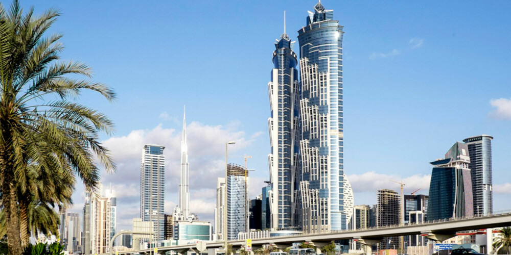 HØYEST I VERDEN: JW Marriott Marquis i Dubai er ikke for deg med høydeskrekk. HØYEST I VERDEN: JW Marriott Marquis i Dubai er ikke for deg med høydeskrekk.