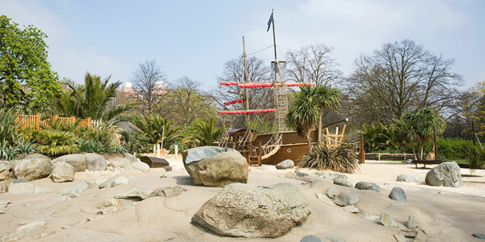 FOR BARNA: Små reisekamerater kommer til å elske denne lekeplassen i Kensington Gardens.