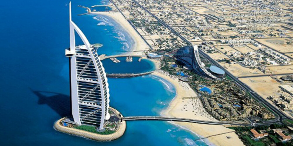 ARKITEKTUR: Det er vanskelig å ikke la seg imponere av den spektakulære arkitekturen i Dubai.