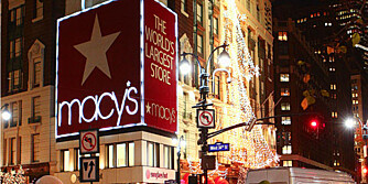 NEW YORK CITY: Få byer er så magiske som selveste New York i dagene før jul. Her fra varemagasinet Macey's på 34th Street.