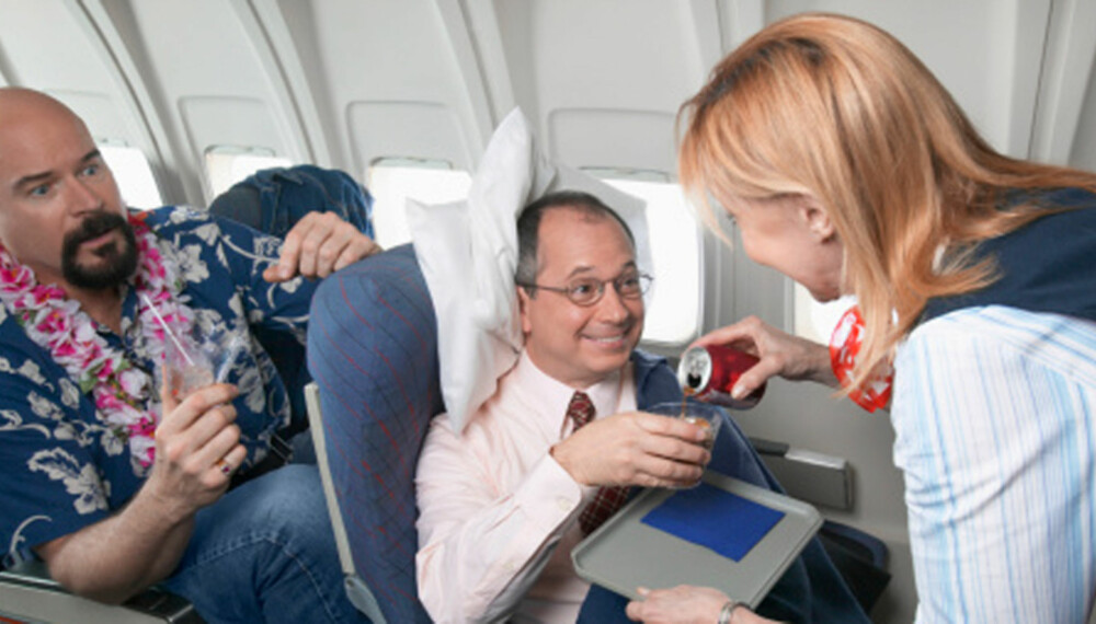 FREKKE PASSASJERER: Det hender at passasjerer er frekke og sinte på kabinbesetningen, ifølge Daniel Roten, flyvert i Ryanair. ILLUSTRASJONSFOTO: Thinkstock FREKKE PASSASJERER: Det hender at passasjerer er frekke og sinte på kabinbesetningen, ifølge Daniel Roten, flyvert i Ryanair. ILLUSTRASJONSFOTO: Thinkstock