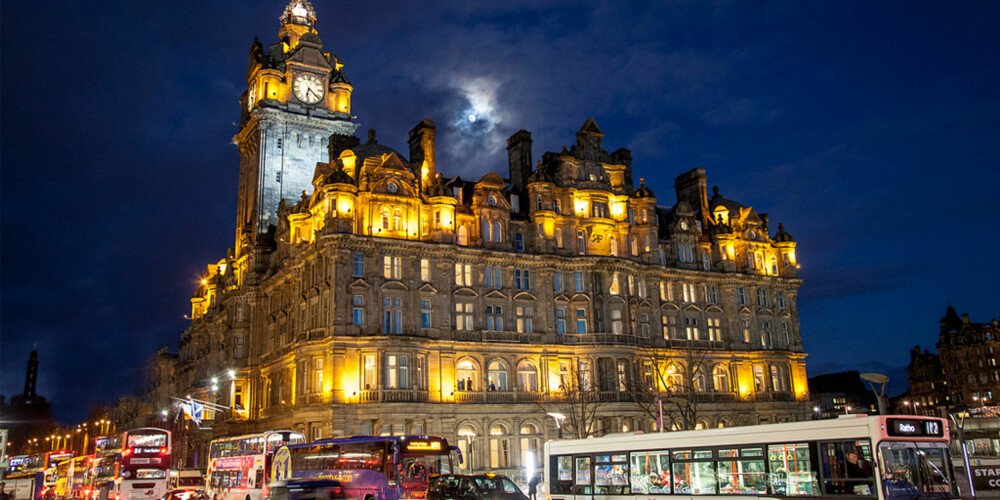 BO I STIL: På Balmoral Hotel bor du med panoramautsikt mot både Edinburgh Castle og Princes Street.